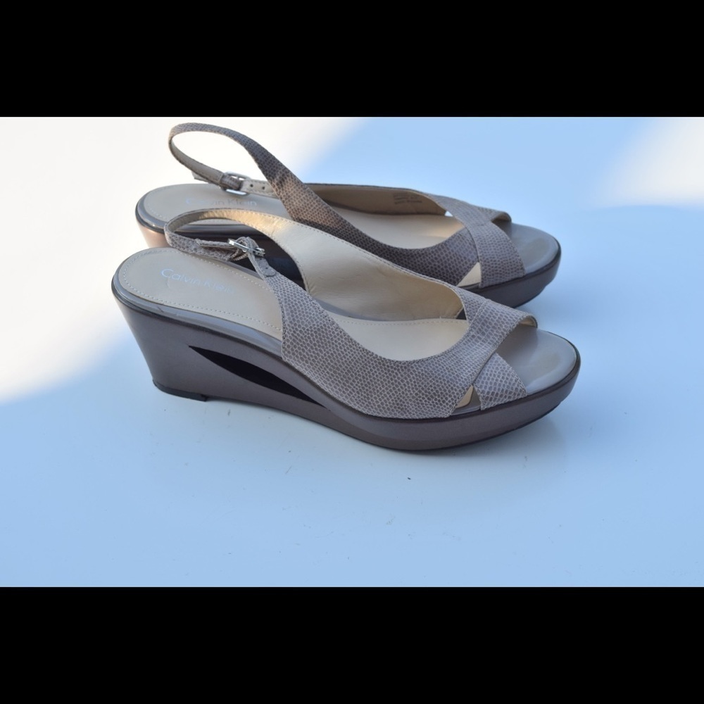 Calvin Klein Rosaria wedges